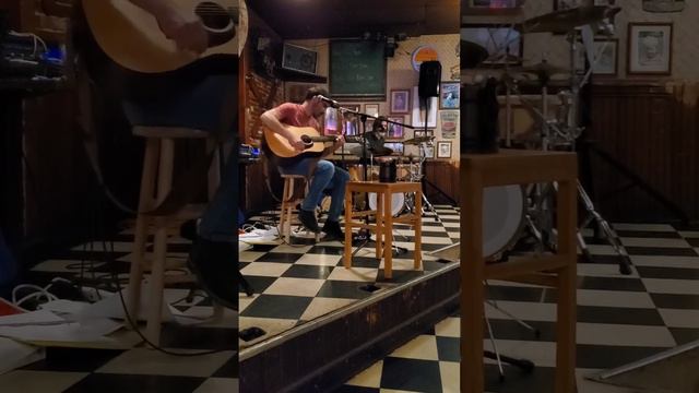 The Kenworth of My Dreams (Richard Shindell cover) Scott Brady with Peter Hussey at Stagger Inn смотреть онлайн