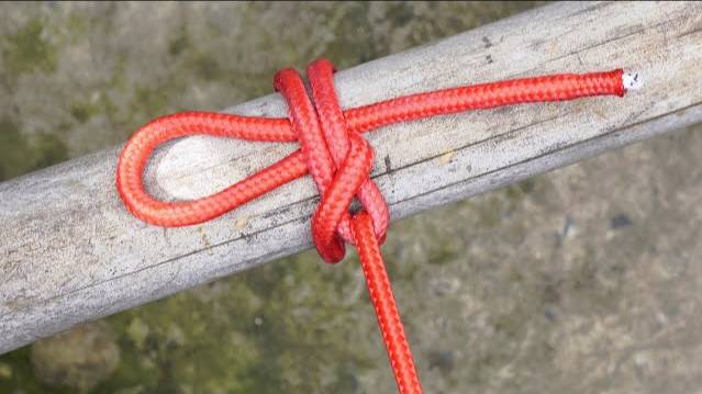 10 USEFUL KNOTS YOU NEED TO KNOW!