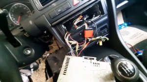 [РЕШЕНО] Как подключить магнитолу чтобы не разряжался аккумулятор AUDI A6 C5