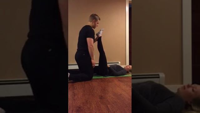 PNF Stretching Techniques смотреть онлайн