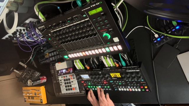 Pirick Aydon Live - Techno Groove смотреть онлайн