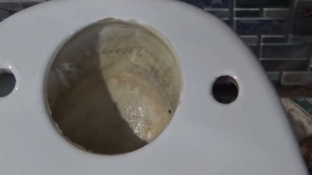 течет бачок унитаза в месте крепления как снять бачок унитаза течь между бачком и унитазом