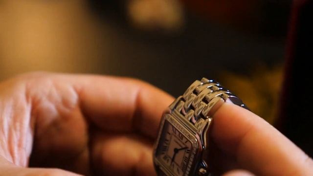 КУЛЬТОВЫЕ ЖЕНСКИЕ ЧАСЫ. PANTHERE DE CARTIER