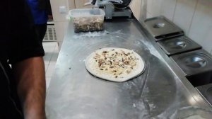 Приготовление пиццы на сетке 30 см