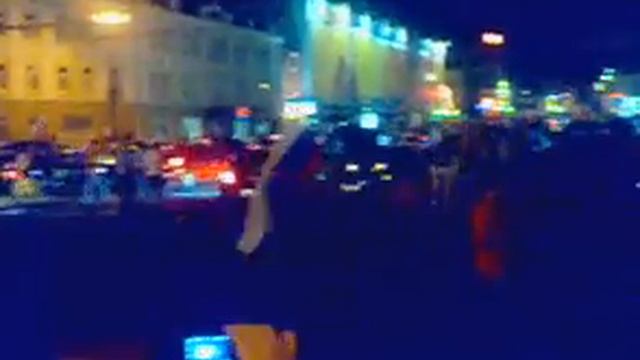 Победа России над Голландией - народные гуляния Казань смотреть онлайн