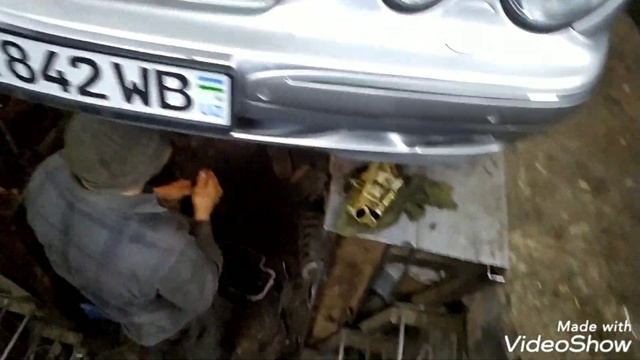 Замена масленого насоса Mersedes W 210. Шум мотора M112. часть 1 смотреть онлайн