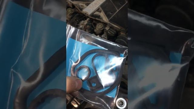 Замена прокладок масло охладителя Mersedes Benz. M112