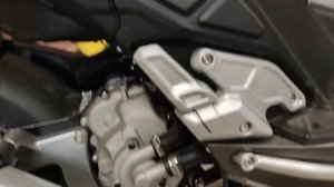 Регулмото xdv 300 i замена масла.