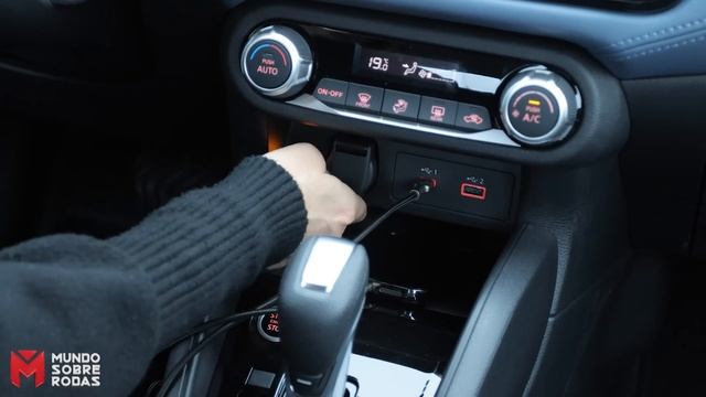 Nissan Versa 2024 | Sedã renovado fica mais competitivo e bonito смотреть онлайн