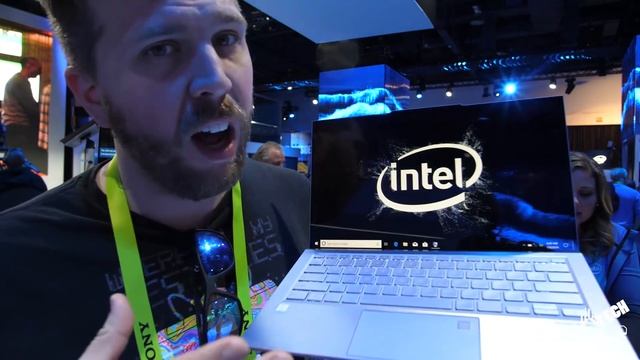 97% Bezeless! My Favorite Gaming Ultrabook! Asus Zenbook S13 UX392 with MX150 Hands On! смотреть онлайн