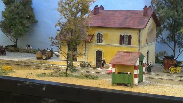 Trains miniatures - Exposition de St-Uze "Les 120 ans du tram" смотреть онлайн