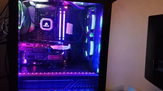 Corsair Lighting Node Pro смотреть онлайн