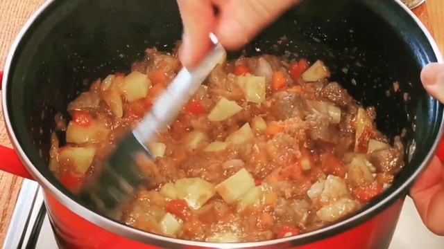 Paprikaš sa svinjskim mesom i krompirom!!! смотреть онлайн