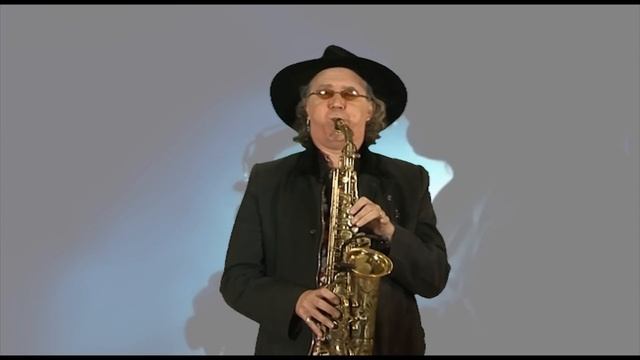 Saxophone lesson-How to play Baker Street quickly on the alto sax смотреть онлайн
