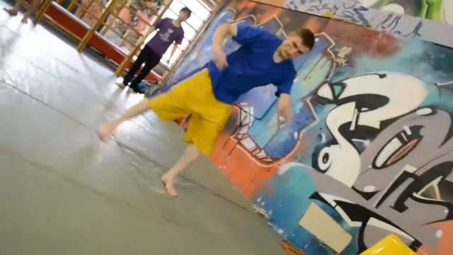 Пытался твист смотреть онлайн