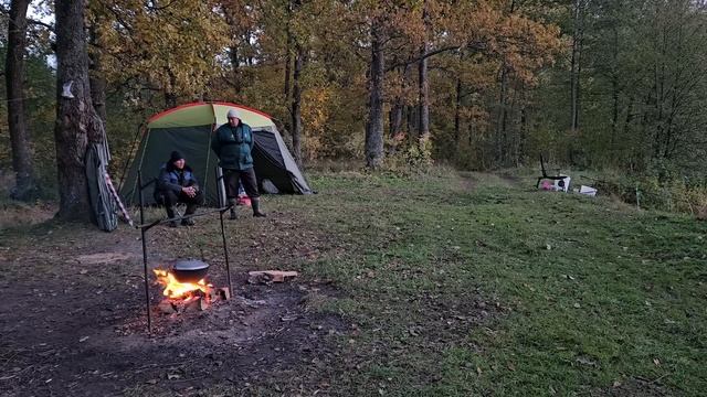 Две Ночи и Два Места на Реке Друть! Рыбалка с Ночевкой. Лещ в Октябре на Друти. Рыбалка на Фидер. смотреть онлайн