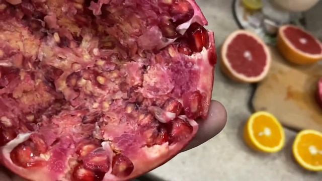 Крутая соковыжималка. Фреш. Свежий гранатовый сок смотреть онлайн