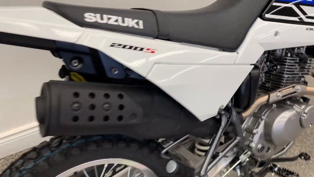 The Brand New 2019 Suzuki DR200 смотреть онлайн
