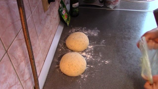 ПИЦЦА с Тунцом и оливками смотреть онлайн