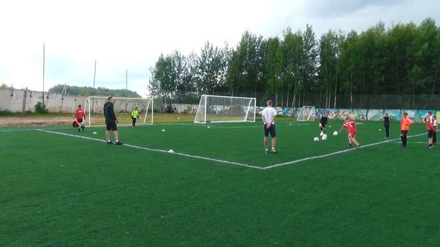 ДФК Звезда. Влог №1: Жизнь Звезды. Детские футбольные сборы 2019г. смотреть онлайн