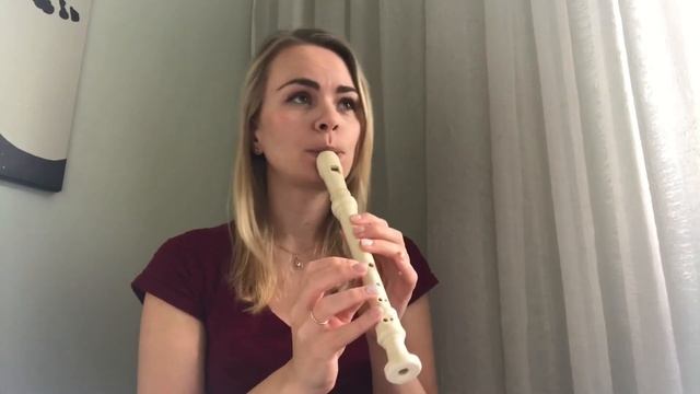 Как играть на блокфлейте "Happy Birthday" смотреть онлайн