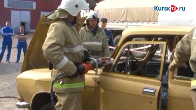 В Курске пожарная часть прошла аттестацию смотреть онлайн