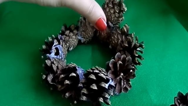 Ваза из шишек своими руками. Мастер класс. смотреть онлайн