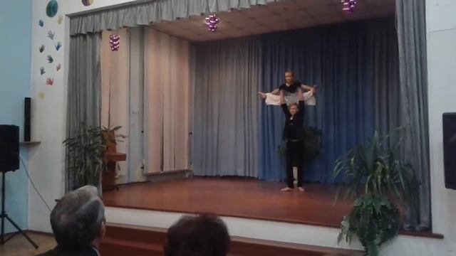 Колектив естрадного танцю"Viva Dance ", "Журавлі" смотреть онлайн