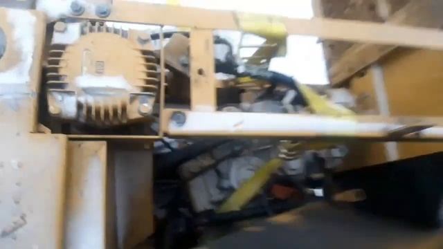 Заменил сальник на CAT 324 в полевых условиях. Течь из под насоса HEUI. смотреть онлайн