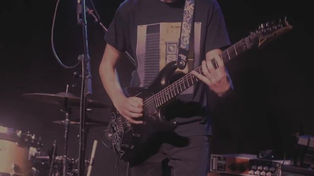 Louis Stone 'Rain' Live At Rough Trade Bristol смотреть онлайн