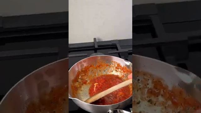 Баклажан с моцареллой и ароматными травами секретный рецепт с юга Италии / Italy's secret recipe смотреть онлайн