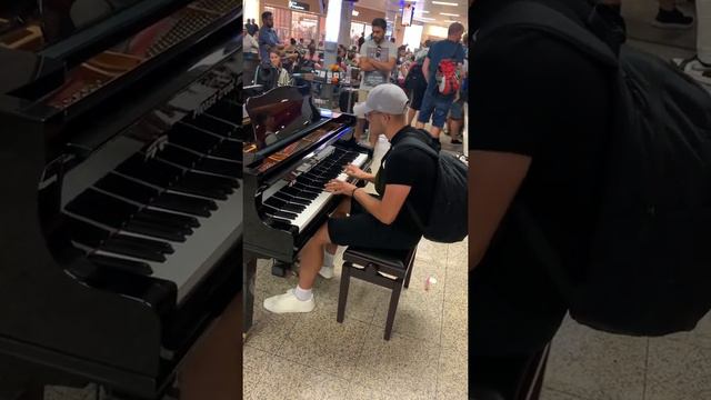 Yann Tiersen - Amelie | Comptine D‘un Autre été (airport Piano)