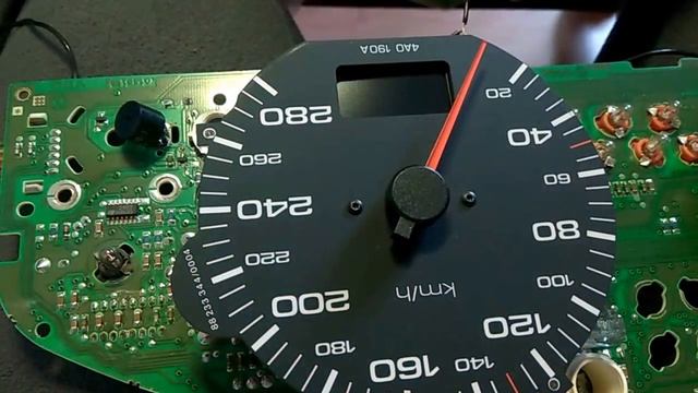 Зуммер без генератора смотреть онлайн