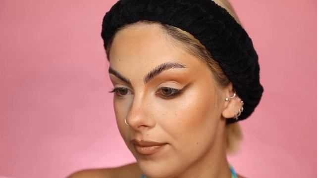 REVERSE CAT EYE MAKEUP - TIKTOK TREND - Super Easy Tutorial смотреть онлайн