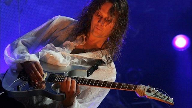 Flight of the Bumblebee (electric guitar version) смотреть онлайн