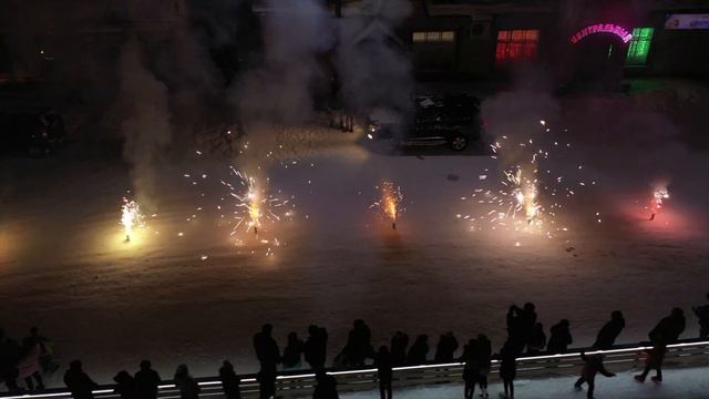 Holz House Открытие катка в Лузе смотреть онлайн