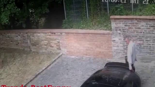очень смешно, стараясь не смеяться Эпический провал смешно. смотреть онлайн