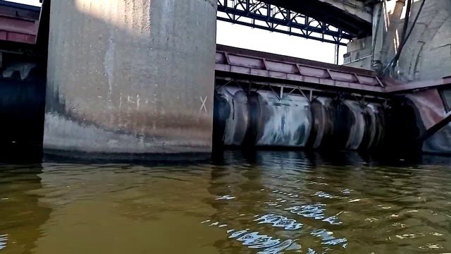 Перервинская плотина в Москве. смотреть онлайн