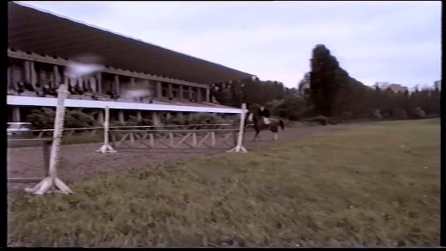 Киевский ипподром. 1993 год. День Дерби. Отрывок из программы канала Мегапол. смотреть онлайн