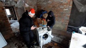 Что если бросить КИРПИЧ в СТИРАЛЬНУЮ МАШИНУ