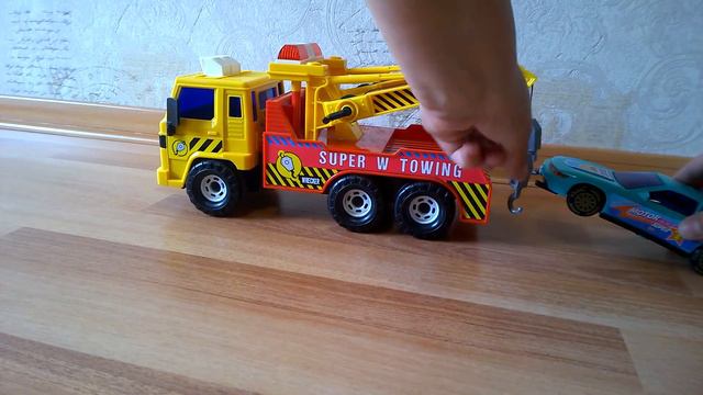 Эвакуатор Daesung Toys. Игрушки и мультики для детей про машинки