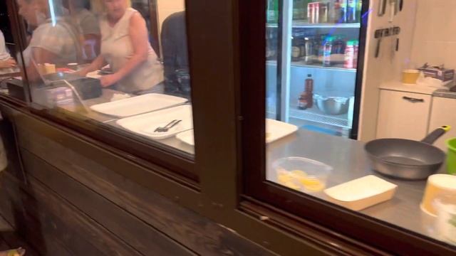 ГЕЛЕНДЖИК.КАФЕ У МОРЯ.СЕЗОН СОСТОЯЛСЯ??? смотреть онлайн