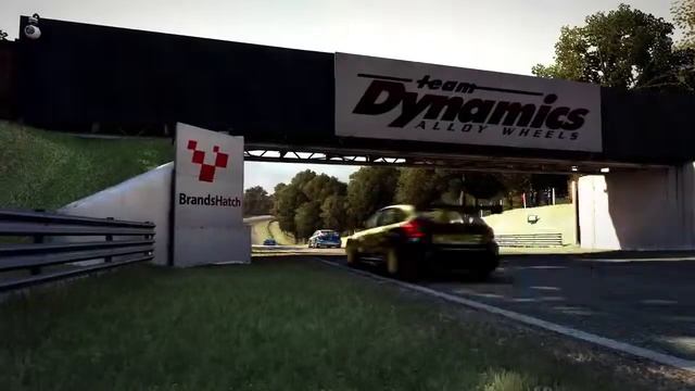 Кузовные автогонки в GRID Autosport