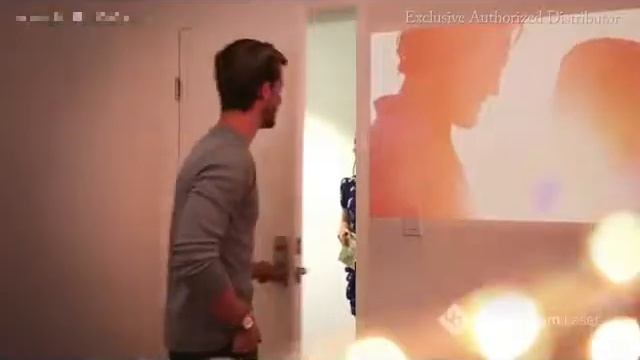 Умный портативный лазерный проектор HD смотреть онлайн