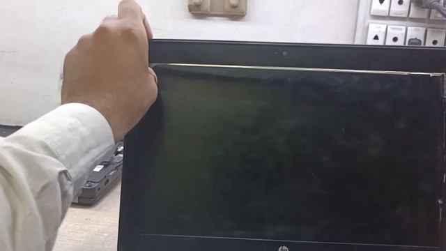 How to fix laptop white screen problem - hp 840 G2/G3/G4 laptop no display - display white screen смотреть онлайн