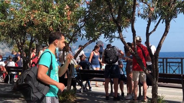 Поездка в Cinque Terre, Прогулка по Монтероссо, Сказочная Manarola. Влог Италия смотреть онлайн
