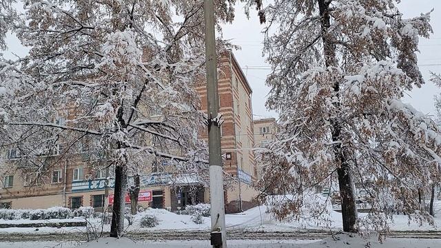 СНЕГОПАД !!! 4K смотреть онлайн
