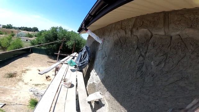 оформление фасада утеплённого пенопластом, декоративная штукатурка. смотреть онлайн