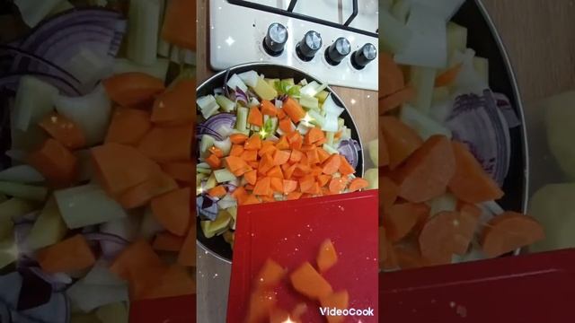 свиные рёбрышки в духовке с картошкой. смотреть онлайн