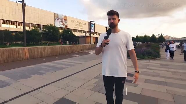 Серёжа и микрофон: Про "деловые" телефонные звонки [отрывок] смотреть онлайн